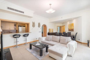 Elegant 3-Bedroom Apartment in Palm Jumeirah Near to beach